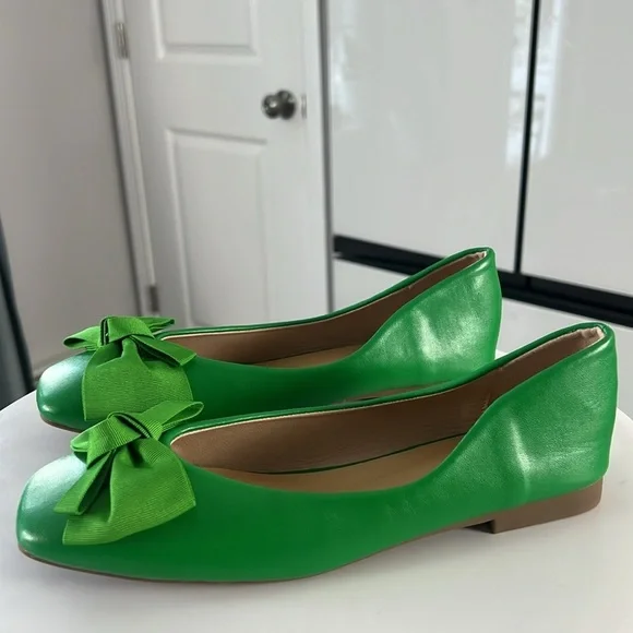 C.Paravano Kelley Green Bowknot Soft Leather Square Toe Flats Size 7 New - Picture 4 of 15